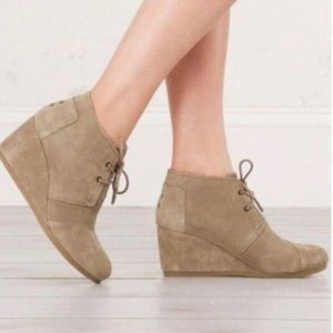TOMS Suede Desert Wedge